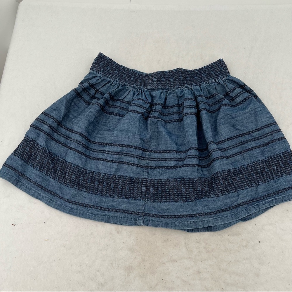 AMERICAN EAGLE Women’s Denim Stripe Skirt size: 2